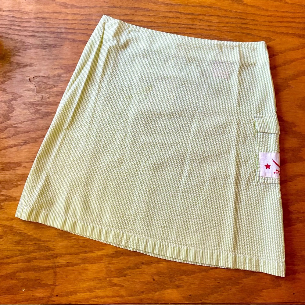 Pastel Green and white seersucker skirt w/ patch pocket!